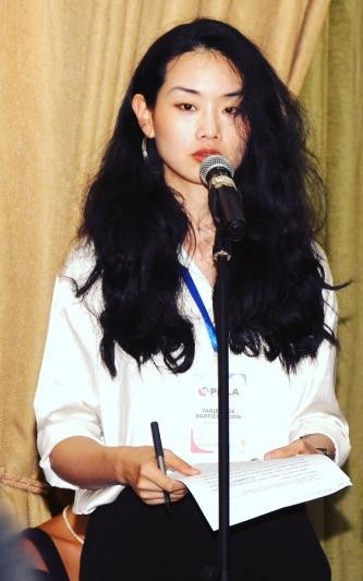 Mara Zhang representing Ulinko at a professional sourcing event